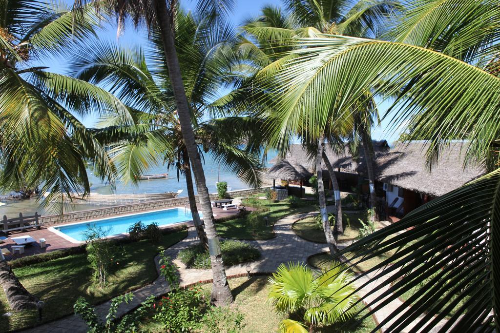 Ylang Hotel Ambondrona  Habitación foto